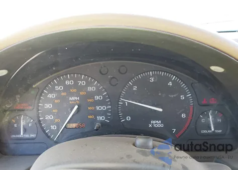 1999 Saturn Sc1 из США, поврежденный, VIN 1G8ZP1287XZ335011